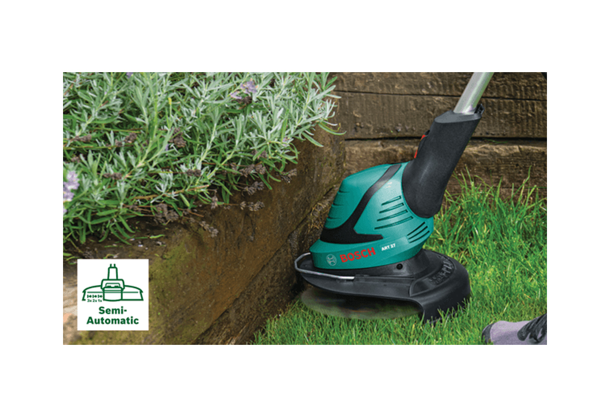 Απεικονίζεται το χλοοκοπτικό